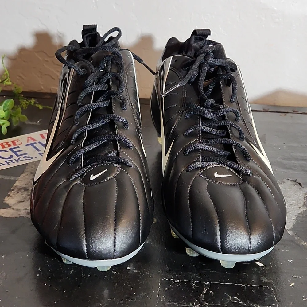 NIKE Suoer Speed Football Cleats 15 Nwot